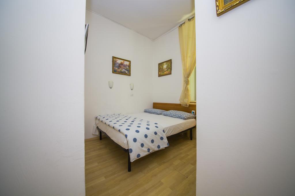 The Voice Of Roma Guesthouse Exteriör bild