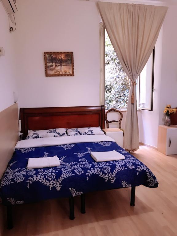 The Voice Of Roma Guesthouse Exteriör bild