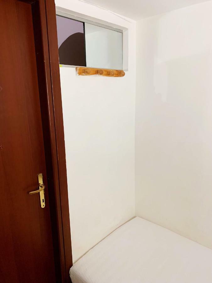 The Voice Of Roma Guesthouse Exteriör bild